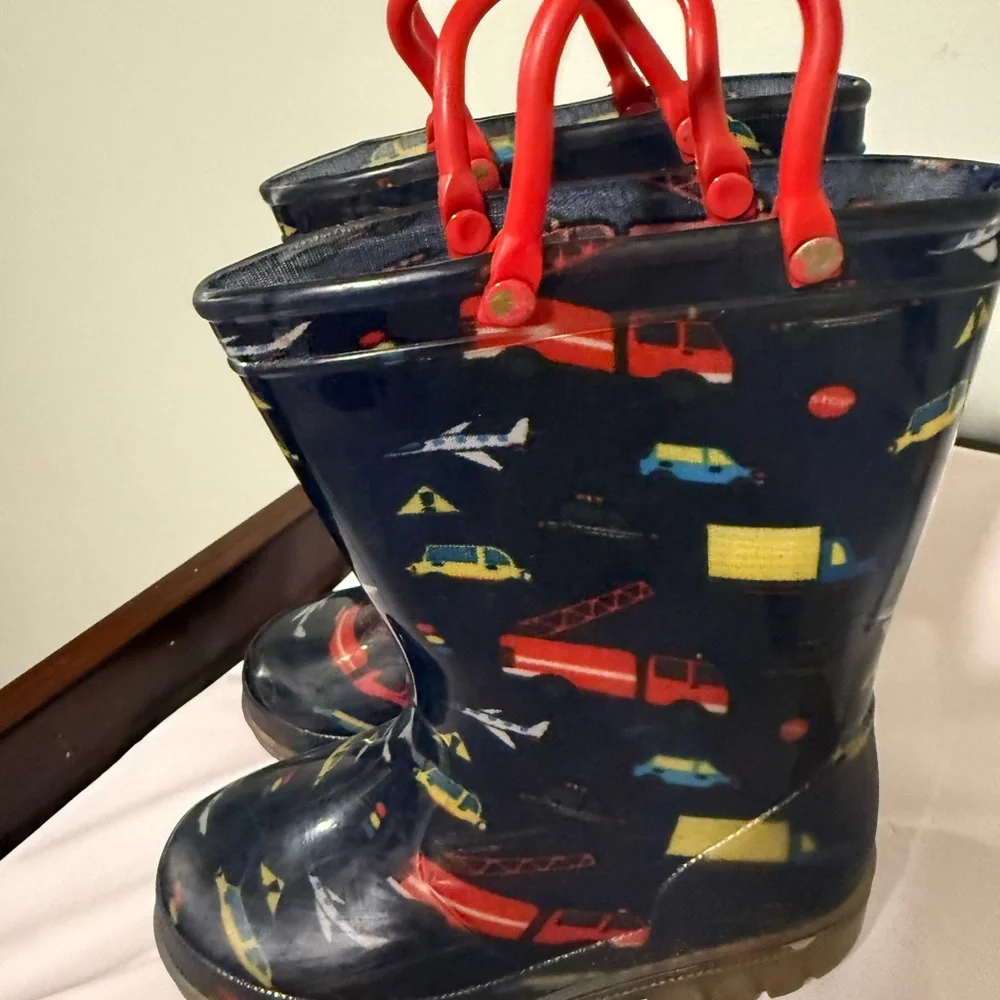 YNS Generic Navy Blue Rain Boots with Red Handles and Multicolor Vehicle Print
